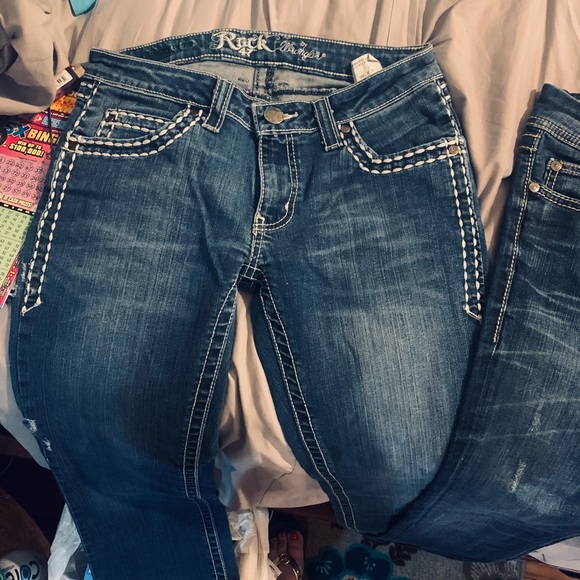 Lots of name brand jeans - Picture 6 of 14